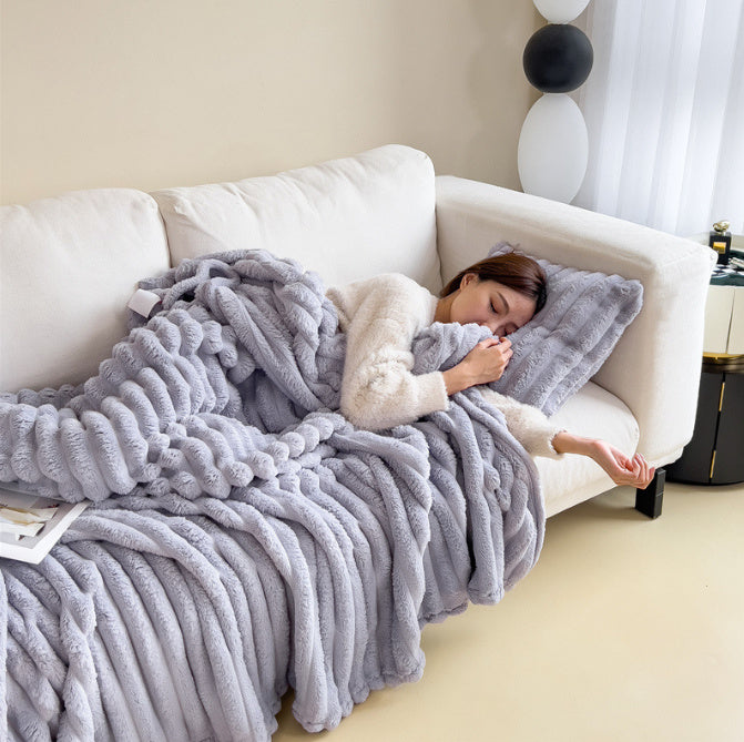 Fleece Blanket Soft Lightweight Warm – Cozy Throw for Couch & Bed, Breathable Comfort for Winter Nights
