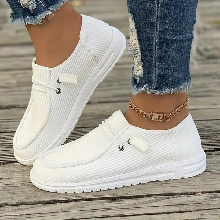 Nerissa | Women's Corduroy Slip-On Low-Top Sneakers