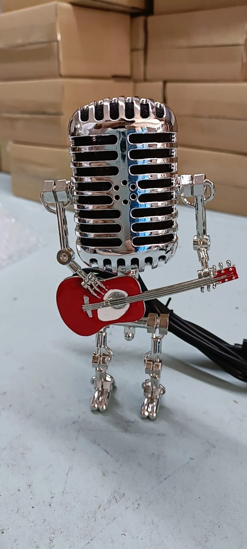 Guitar Lamp Robot LED Light – Unique Music Decor, USB or Battery Powered for Bedroom, Desk & Studio