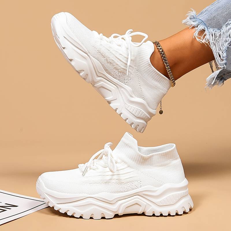 Virelle | Women's Lace-Up Chunky Sole Sneakers