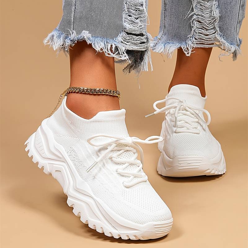 Virelle | Women's Lace-Up Chunky Sole Sneakers