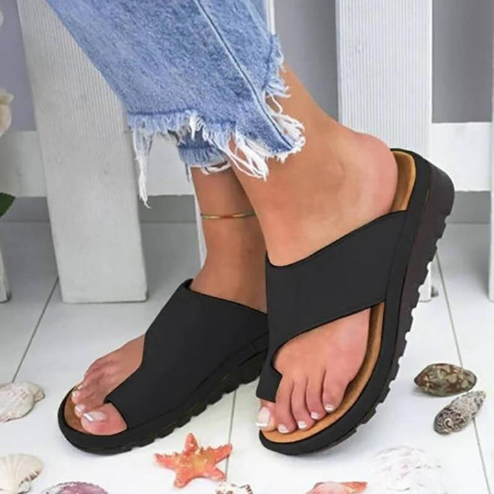 Lunara | Women's Cross-Strap Open Toe Flat Sandals