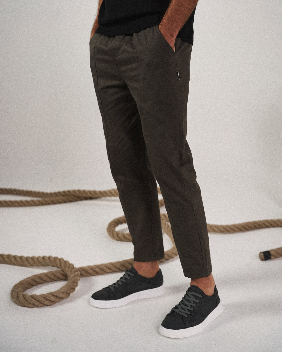 Elian | Men's Tapered Fit Drawstring Casual Trousers