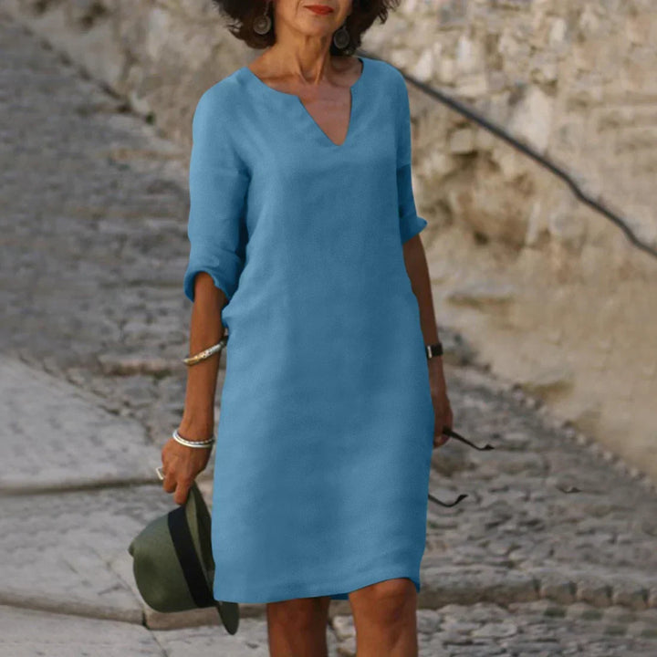 Mirela | Women's V-Neck Three Quarter Sleeve Shift Dress
