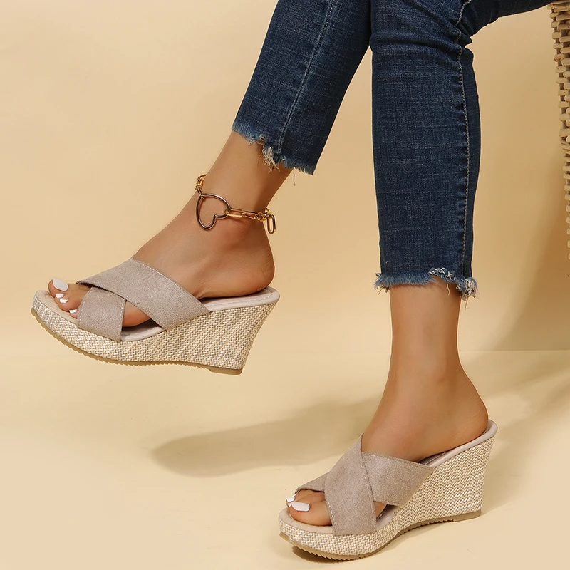 Zarelle | Women's Crisscross Strap Platform Open Toe Sandals