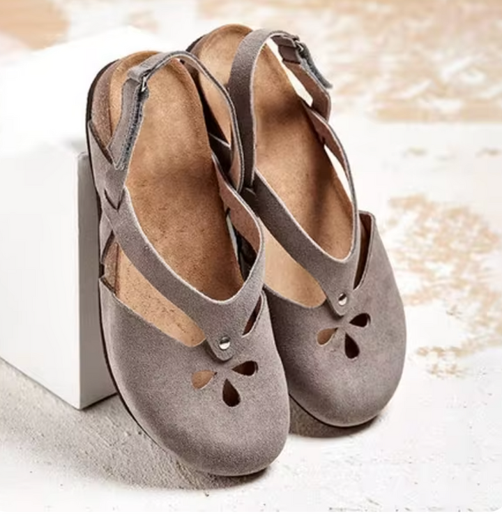 Elowyn | Women's Cutout Closed Toe Buckle Strap Sandals