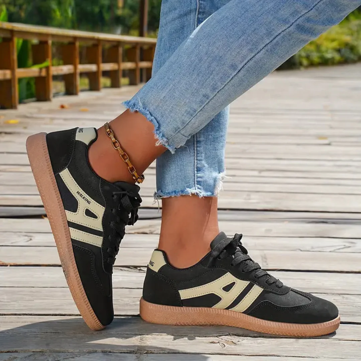 Ariana | Women's Classic Low Top Lace-Up Casual Sneakers