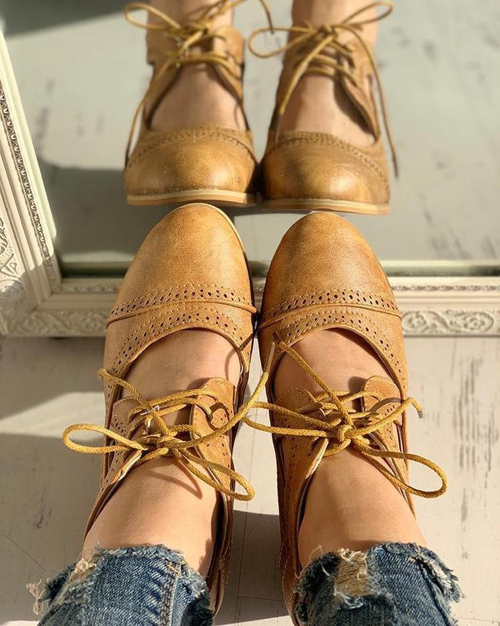 Liora | Women's Vintage Block Heel Lace-Up Pumps