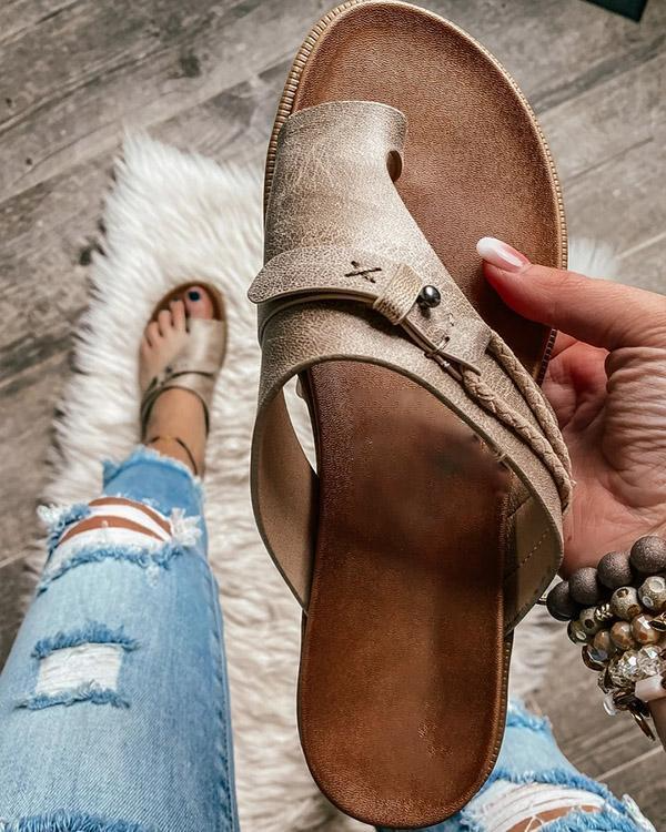 Calira | Women's Braided Toe Loop Flat Slide Sandals