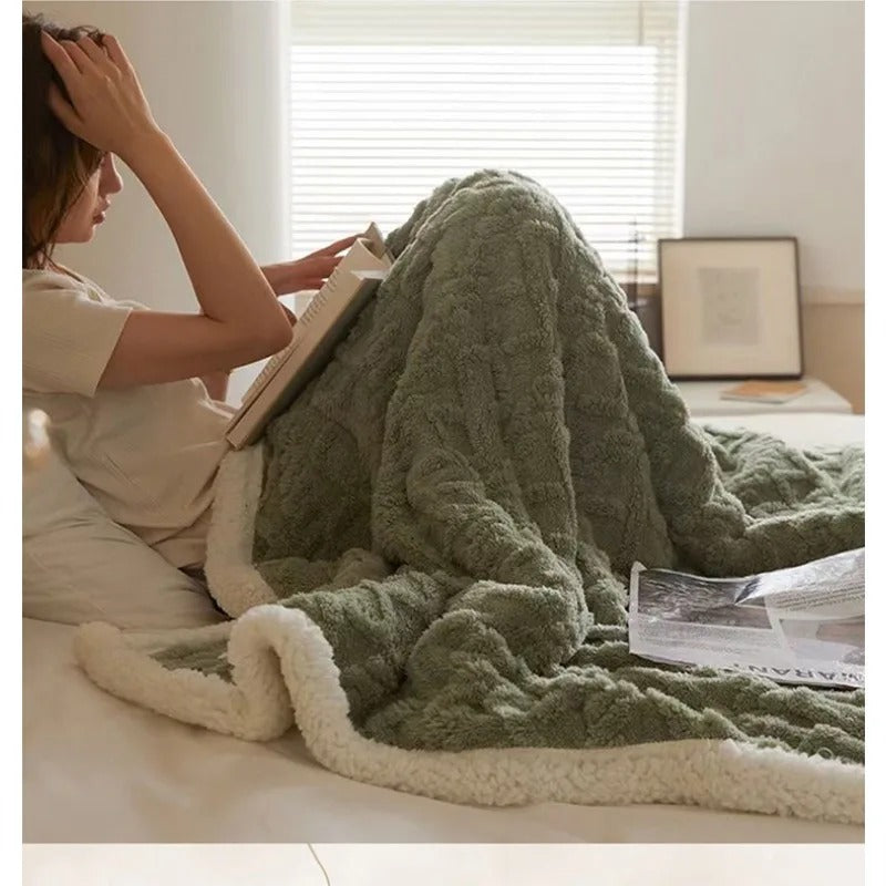 Fleece Blanket Thick Winter Lightweight – Soft, Breathable & Warm, for Couch, Bed & Travel Use
