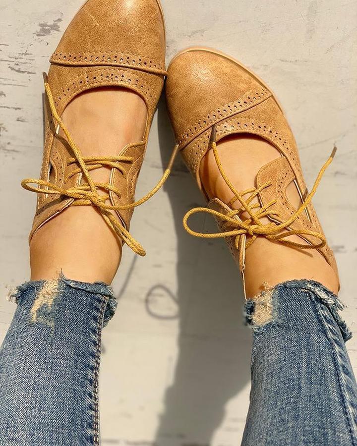 Liora | Women's Vintage Block Heel Lace-Up Pumps